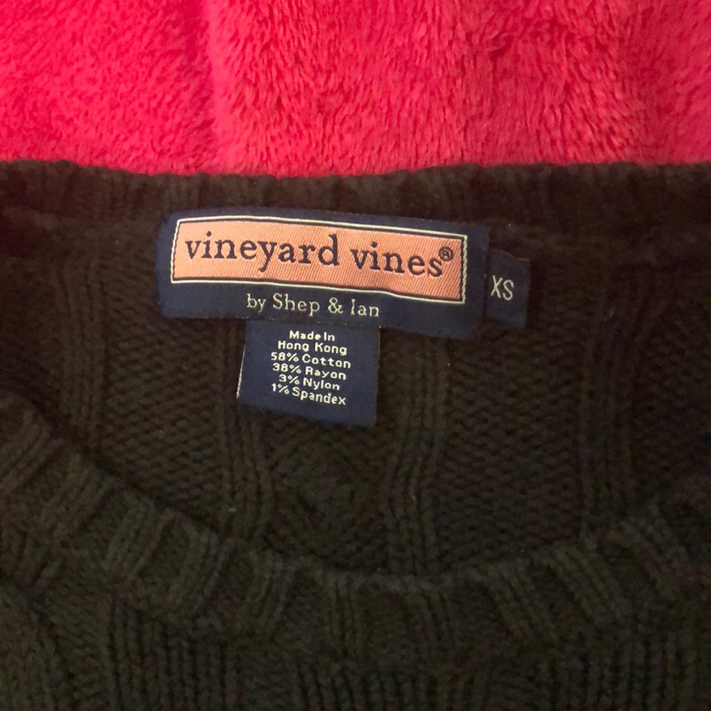 Vineyard Vines navy cable knit sweater XS - Picture 3 of 3